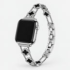 Fortuna Clover Band in silver on an Apple Watch